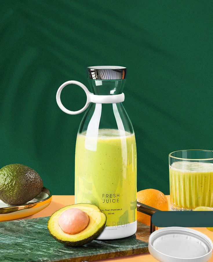 THE PORTABLE BLENDER